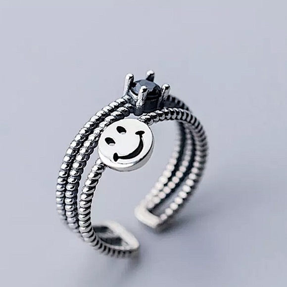 STERLING SILVER RESIZABLE SMILE RING - Picture 1 of 5